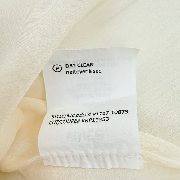 Vince 100% Silk Tank Top Size XS Ivory Quiet Luxury Minimalist Preppy Sleeveless - Picture 12 of 15